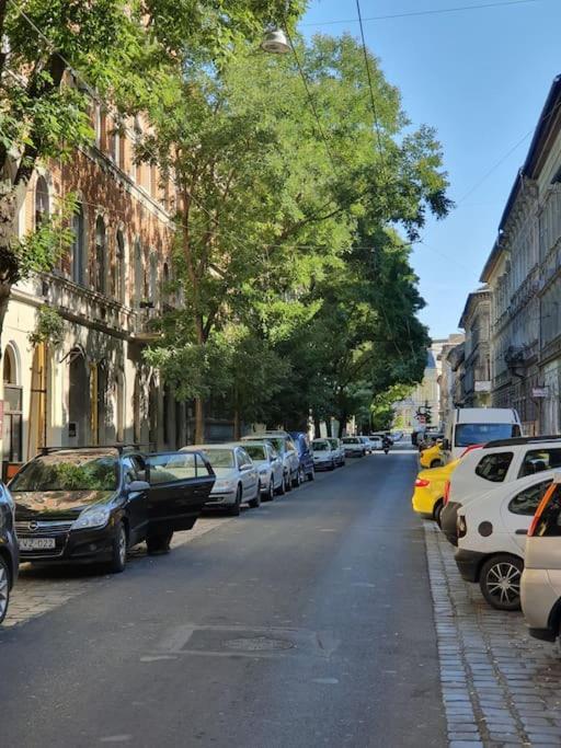 Ferienwohnung Nefelejcs Near The Keleti Railway Station Budapest Exterior foto